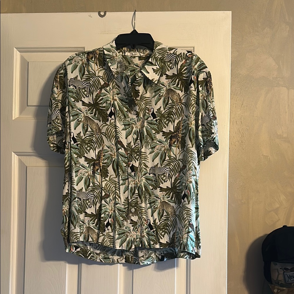 Tropical Leaf Print Women’s Shirt